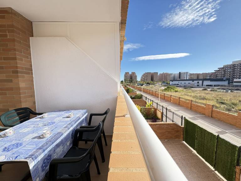 Fully equipped holiday apartment with patio, garden & pool | Beach view | Beach nearby | Pets are welcome — photo 4