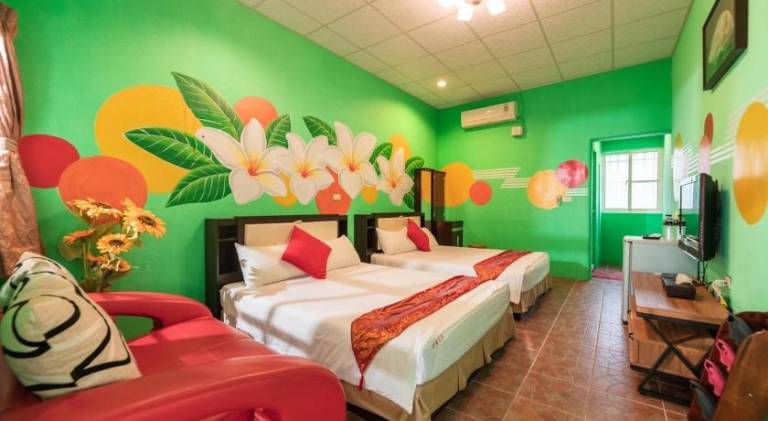 Fumigate Hotel — photo 2
