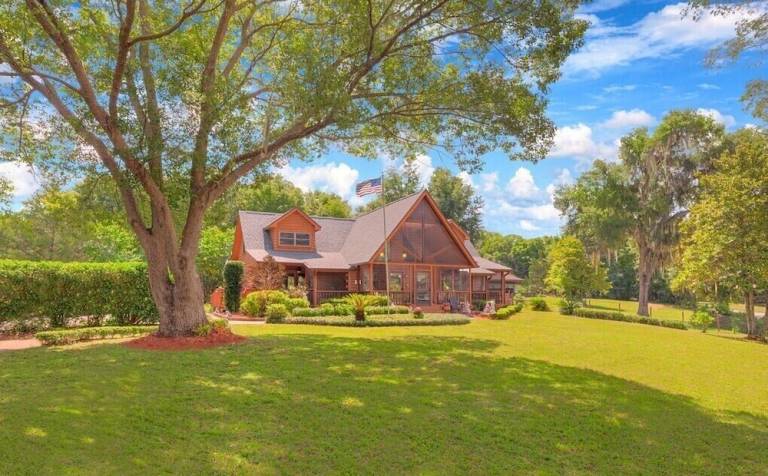 Accommodation  Deltona