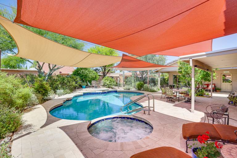 Sunny Phoenix Casita w Pool & Patio Access