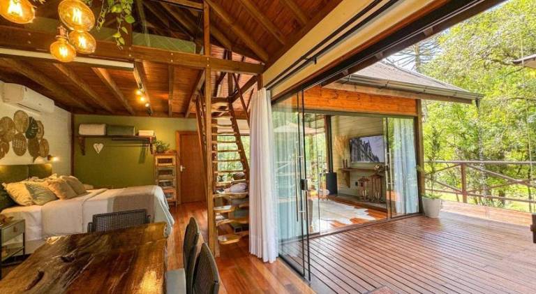 Spacious lodge with terrace, hot tub & garden | Suitable for remote work | Pet-friendly — photo 4