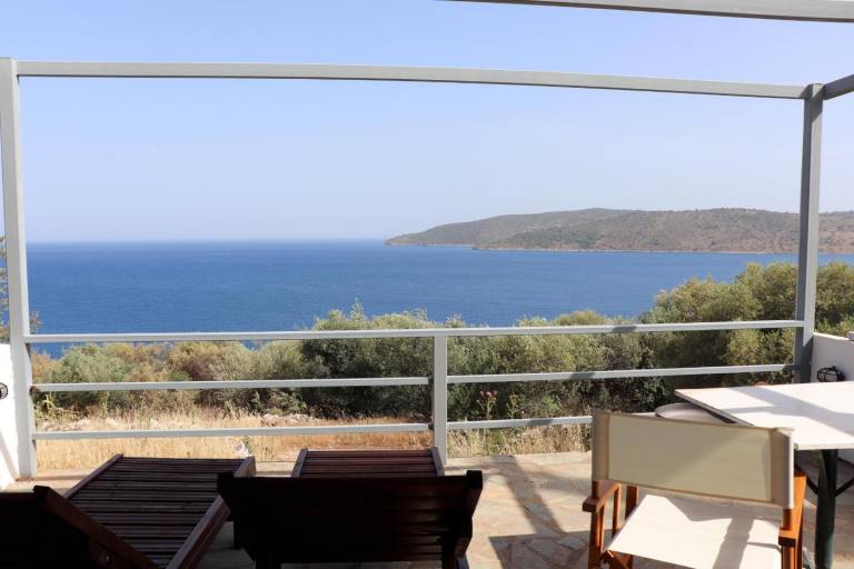 Great located, extravagant holiday house above the sea Lakonia, Peloponnese — photo 3