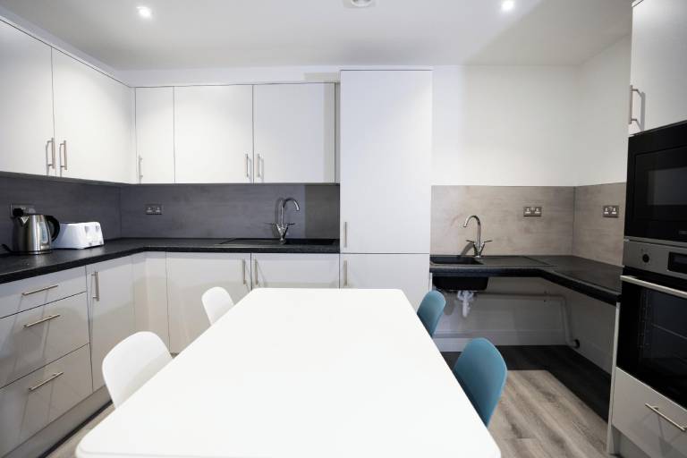 Colchester Studio Suites — photo 3