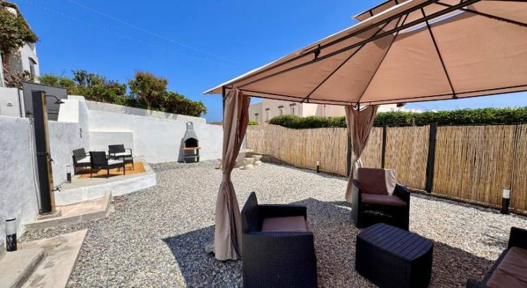 Apartment with BBQ, patio & yard | Beach nearby | Pets are welcome — photo 4