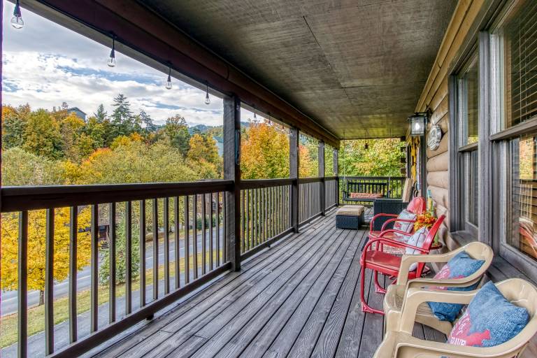 ER26 - Sasquatch Inn - Great Location! Close To Town Resort Pool! — photo 3