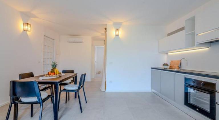 Fully equipped beautiful apartment with yard | Pets are welcome — photo 5
