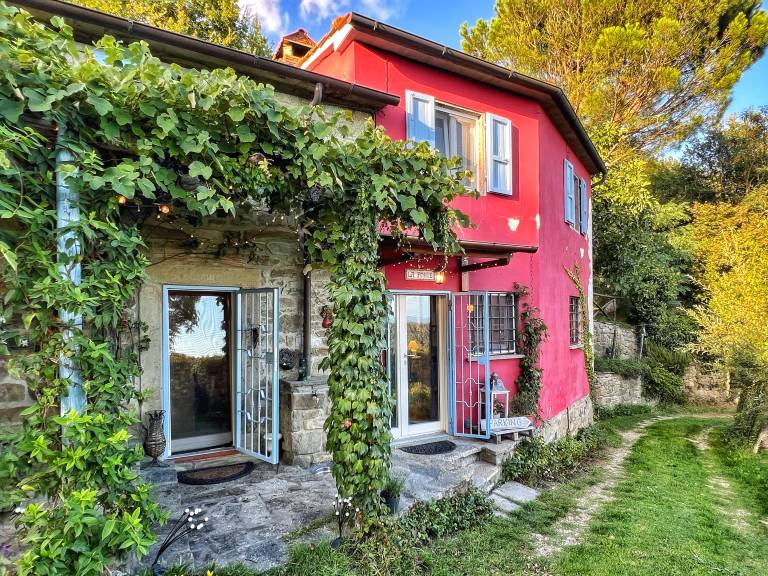 Family-friendly house with private pool, garden & sauna | Pool view | Dogs allowed — photo 5