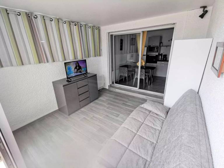 Studio with 1 room for 4 persons — photo 4