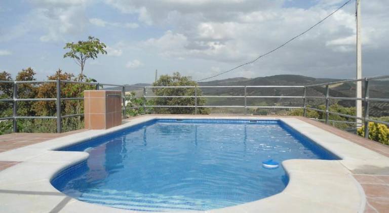 House with private pool, garden & patio — photo 5