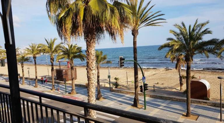 Rental apartment with 3 rooms for 6 persons in Cambrils