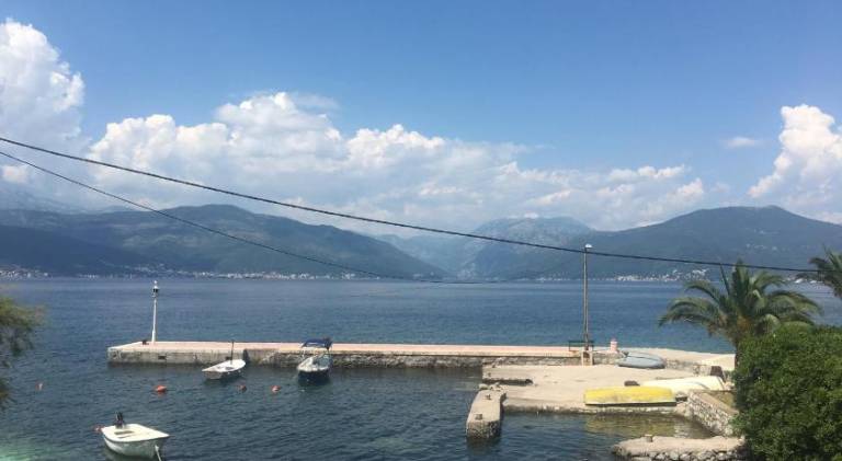 Apartment with patio | Perfect for remote work in Tivat
