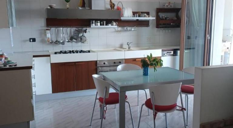 Rental apartment with 3 rooms for 5 persons — photo 5