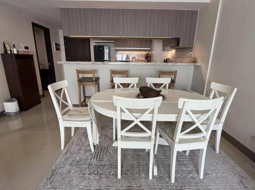 Serviced apartment with terrace in Taguig