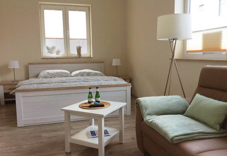 Ferienwohnung mit Hund in Warnemünde fuer max. 2 Personen