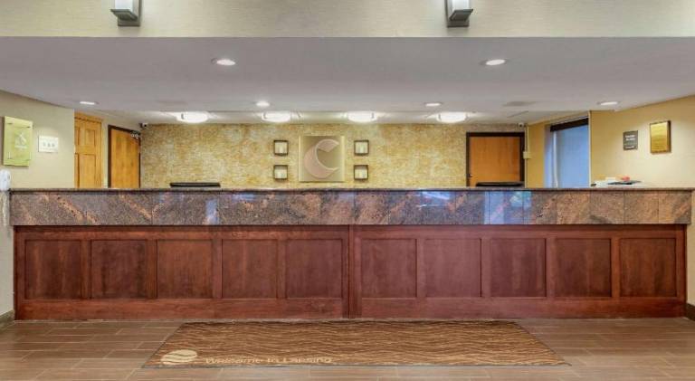 Comfort Inn Lansing West — photo 5