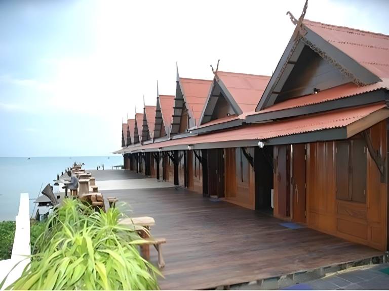 Ruenton Resort in Sattahip