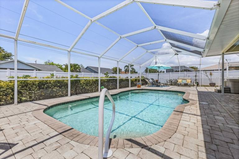 Adventure Awaits, Heated Pool & hot Tub - Cowboy Cabana - Roelens in Cape Coral, FL