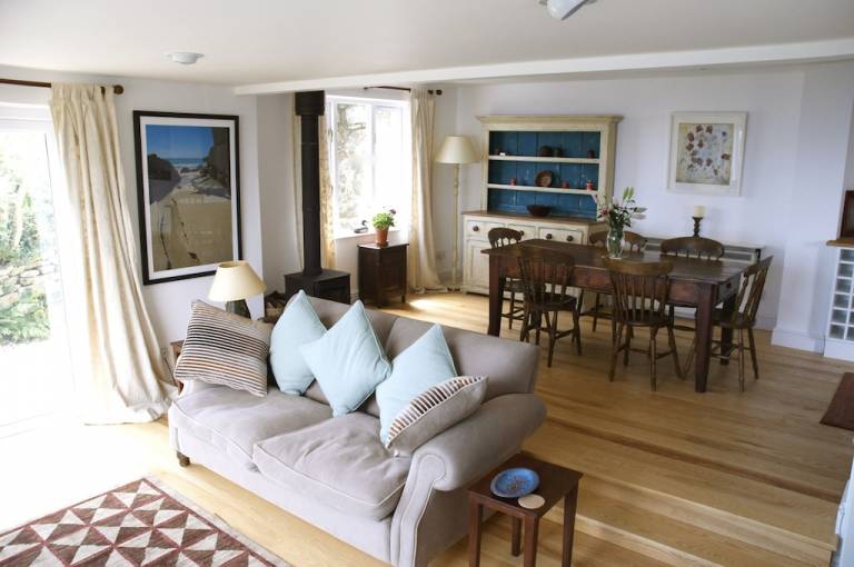 Cottage Mousehole