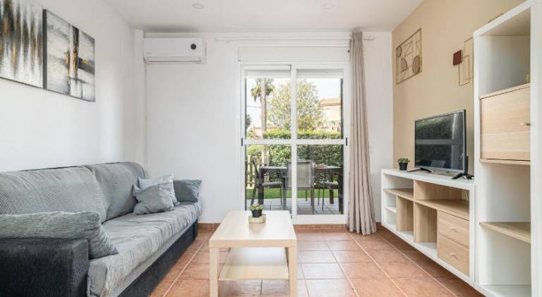 Fully equipped rental apartment with terrace, garden & private pool | Pet-friendly — photo 2
