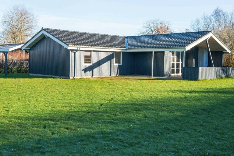 Vacation home with garden, sauna & terrace in Vejle