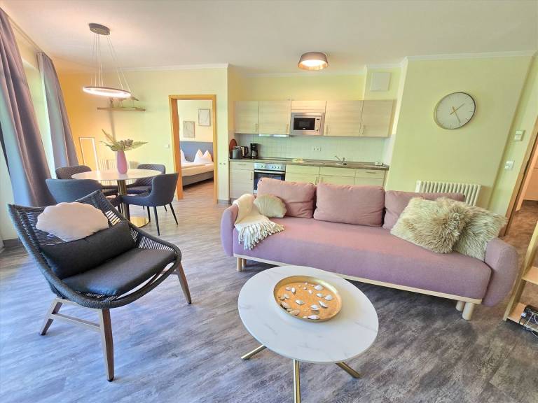 Komfort Ferienwohnung mit 1 Schlafzimmer und Terrasse im Erdgeschoss in Binz