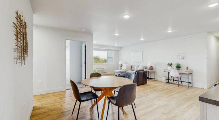 Apartment with 2 rooms for 5 persons — photo 3