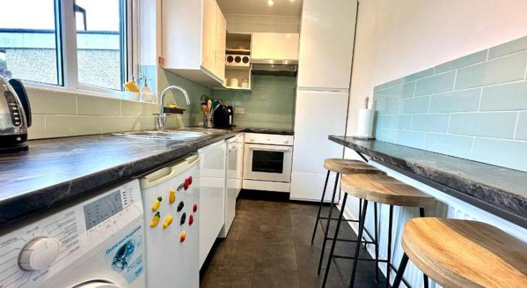 House | Perfect for remote work | Pets allowed — photo 2