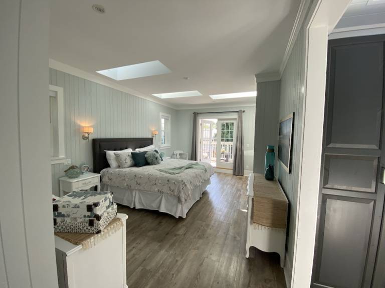 Bed and breakfast North Central