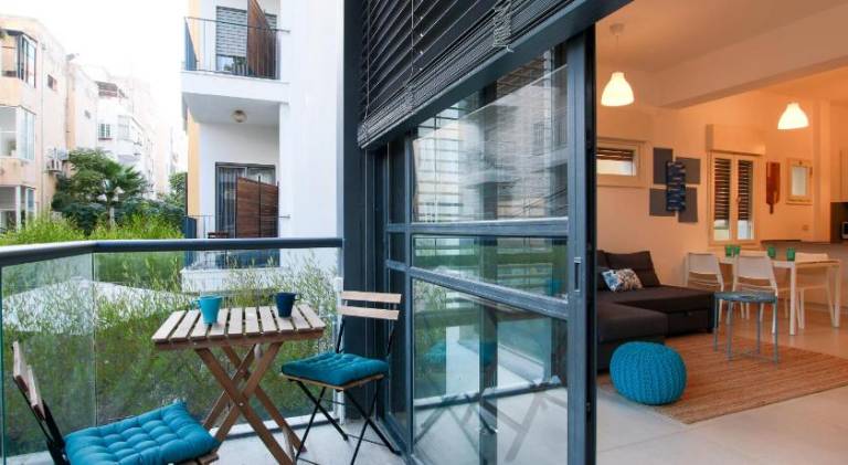 Trendy with balcony on Sheinkin by FeelHome in Tel Aviv