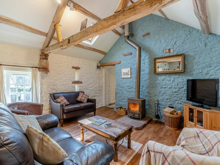Cottage with garden | River view — photo 4