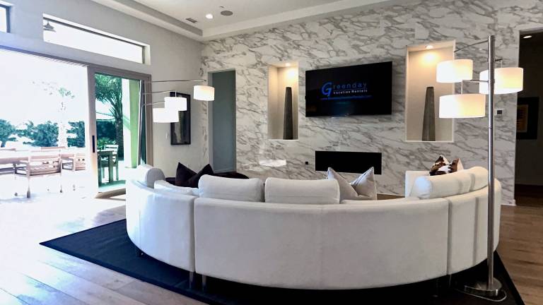 Paradise Island: Luxury Villa with Panoramic Views and Clubhouse Access..managed by Greenday! — photo 5