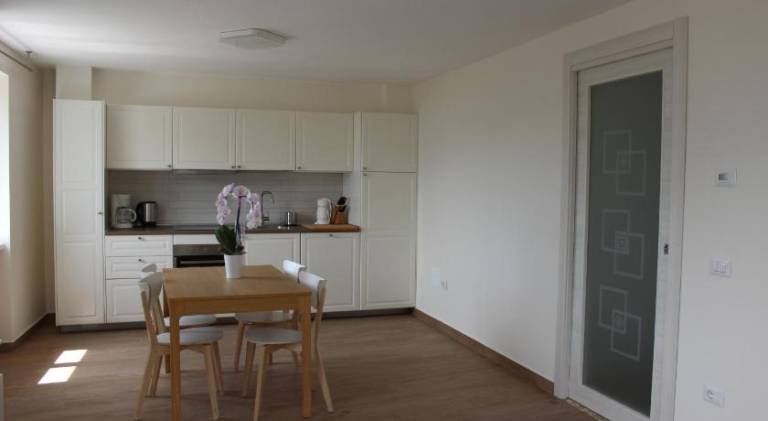 Rental apartment with 2 rooms for 6 persons — photo 4