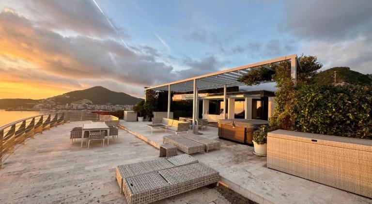 Children-friendly apartment with terrace, jacuzzi & BBQ | Next to the beach | Suitable for remote work | Pets are welcome — photo 5