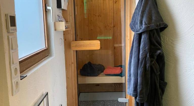 Vacation home with sauna & jacuzzi — photo 5