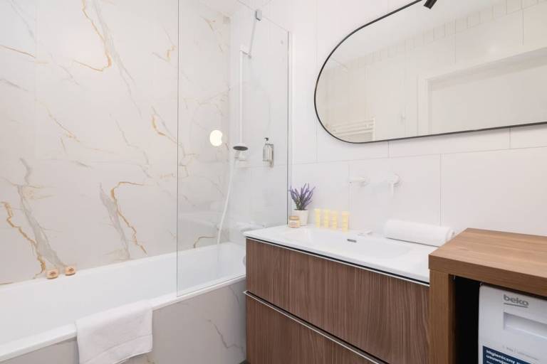 Family-oriented rental apartment with fast internet & garden | Close to Main Square | Pets allowed — photo 5