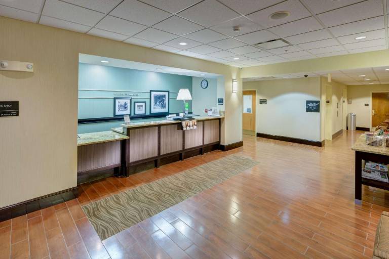 Hampton Inn & Suites Augusta West — photo 5