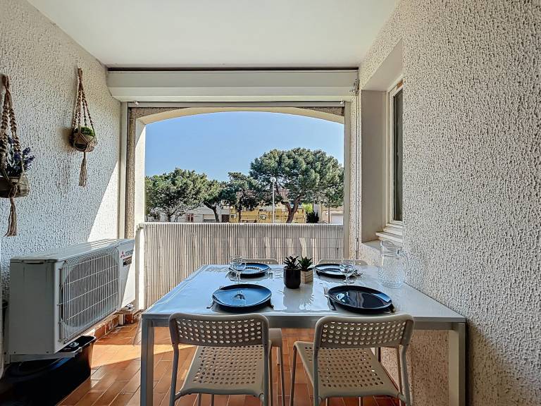Cozy studio with air conditioning and parking near the beach in Argelès-sur-Mer