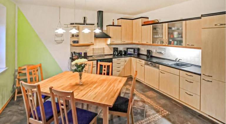 Apartment with 2 rooms for 4 persons — photo 2