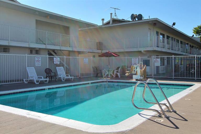 Motel 6 Bismarck, ND in Bismarck, ND