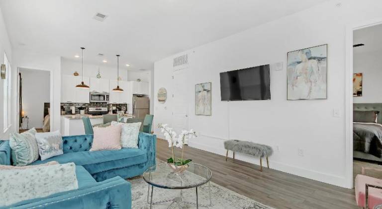 Rental apartment with pool in Atlanta, GA