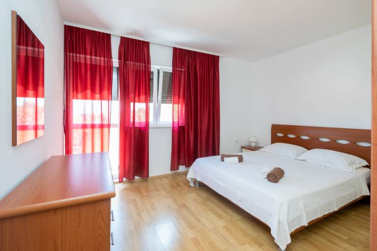 Apartma Sali