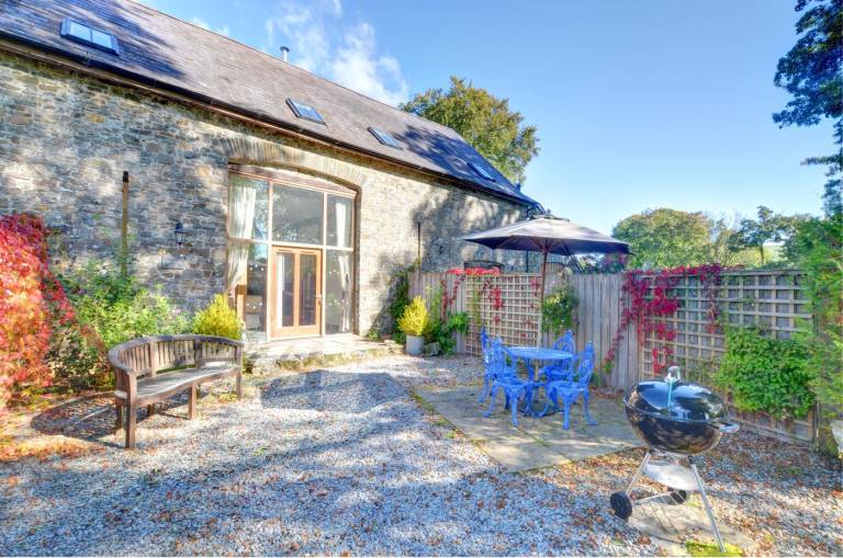 Fully equipped cottage with barbecue | Pets are welcome in Carmarthen