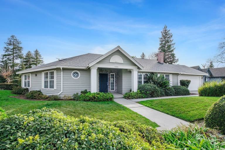 House  Visalia