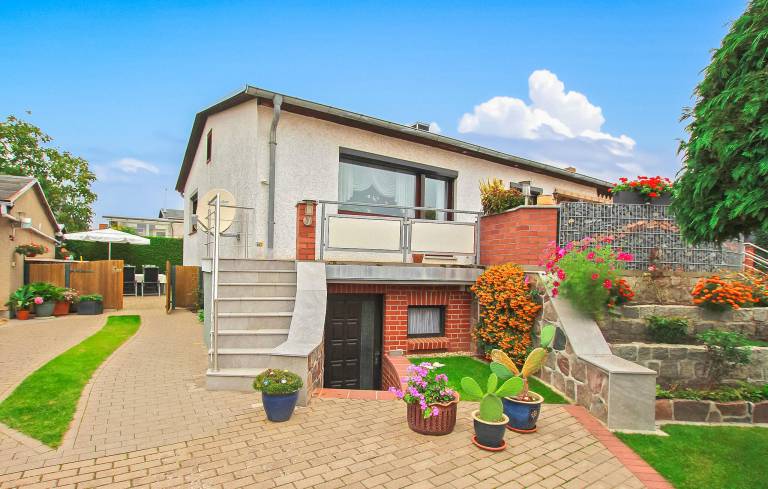 Apartment Waren