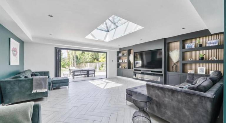 Beautiful house with hot tub | Pet-friendly — photo 3