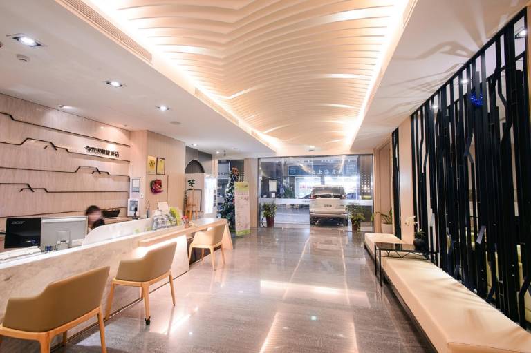 Kiwi Express Hotel-Kaohsiung Station — photo 5