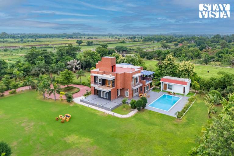 Villa  Damdama Lake