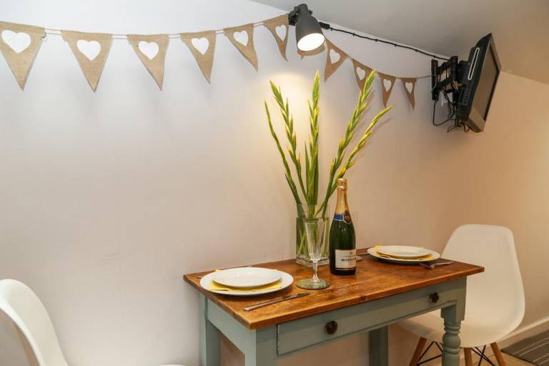 Charming bungalow with garden | Pet-friendly — photo 4