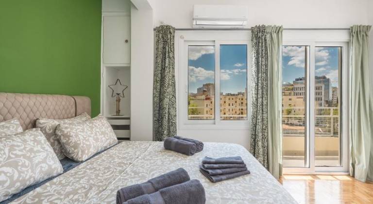Stylish Luxury Apartment near Acropolis at Syngrou-Fix metro station in Athens