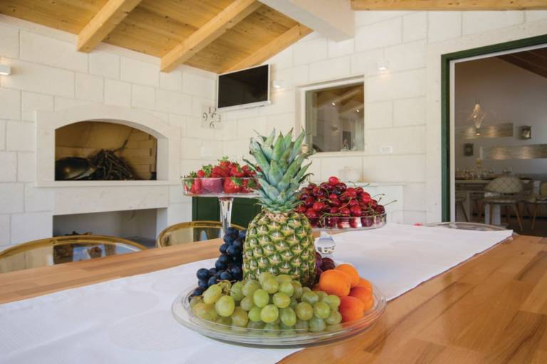 Child-friendly house with jacuzzi, BBQ & pool | Dogs allowed — photo 5